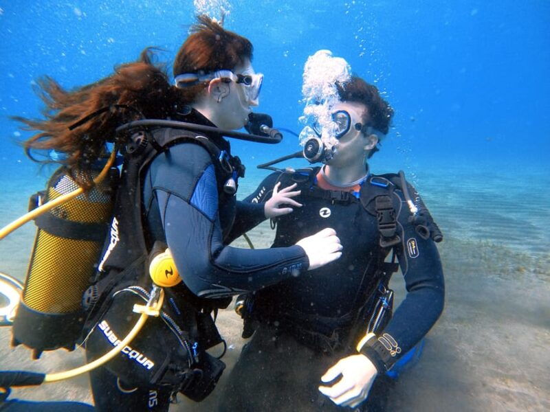 underwater-tenerife-personalized-scuba-diving-experience