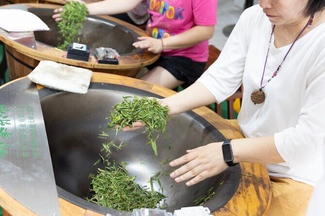 UNESCO Listed Tea Hand Frying and Tasting Workshop in Hangzhou - What’s Included in the Workshop?
