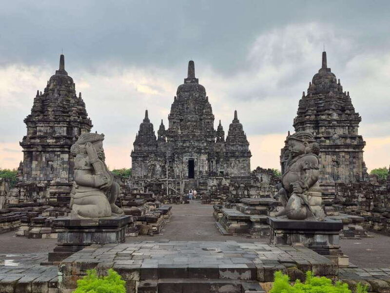 unesco-tour-borobudur-top-access-ticket-help-prambanan