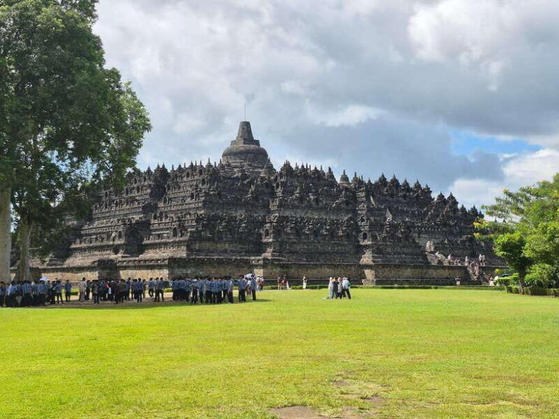 unesco-tour-borobudur-top-access-ticket-help-prambanan