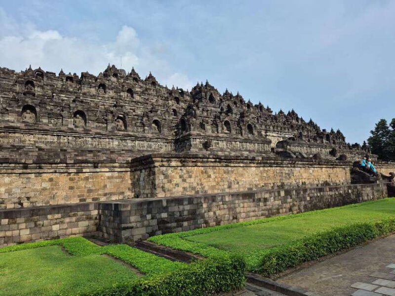 unesco-tour-borobudur-top-access-ticket-help-prambanan