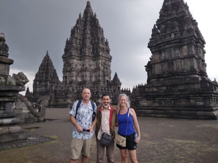 unesco-tour-borobudur-top-access-ticket-help-prambanan