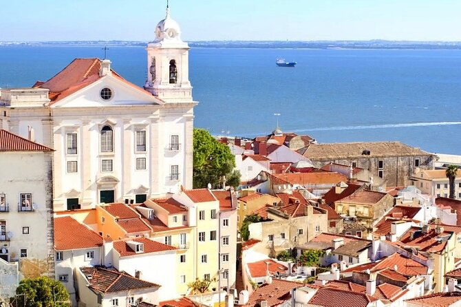 unforgettable-3-hours-lisbon-city-tour-with-tuk-tuk