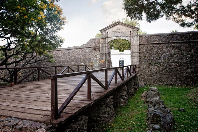 unforgettable-day-tour-in-colonia-del-sacramento