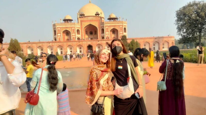 "Unforgettable Delhi: Iconic Landmarks & Hidden Gems". - Key Points