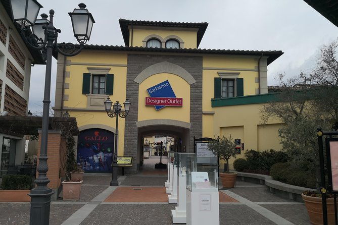 unforgettable-shopping-at-designer-barberino-outlet-from-florence