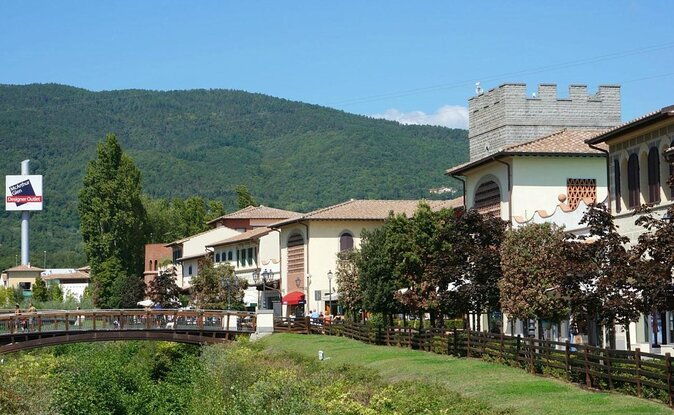 unforgettable-shopping-at-designer-barberino-outlet-from-florence
