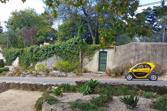 unforgettable-sintra-tour-e-car-gps-audio-guided-route-that-informs-and-entertains