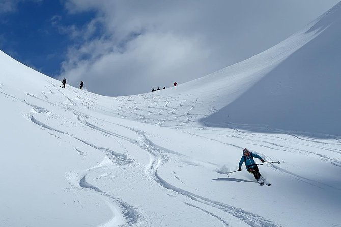 unforgettable-ski-touring-traverse-snowy-embrace-of-triglav-national-park