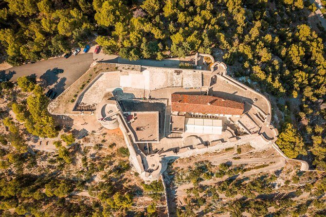 Unique Blue Cave and 5 islands tour from Trogir and Split - FAQ