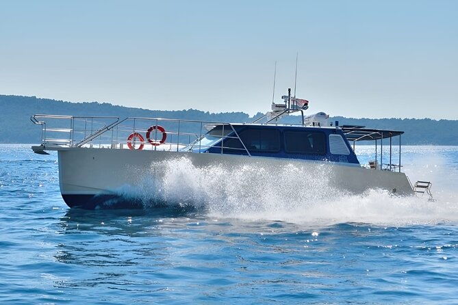 unique-blue-cave-and-6-island-tour-from-split
