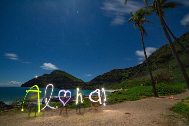 unique-honolulu-sunset-and-light-painting-tour