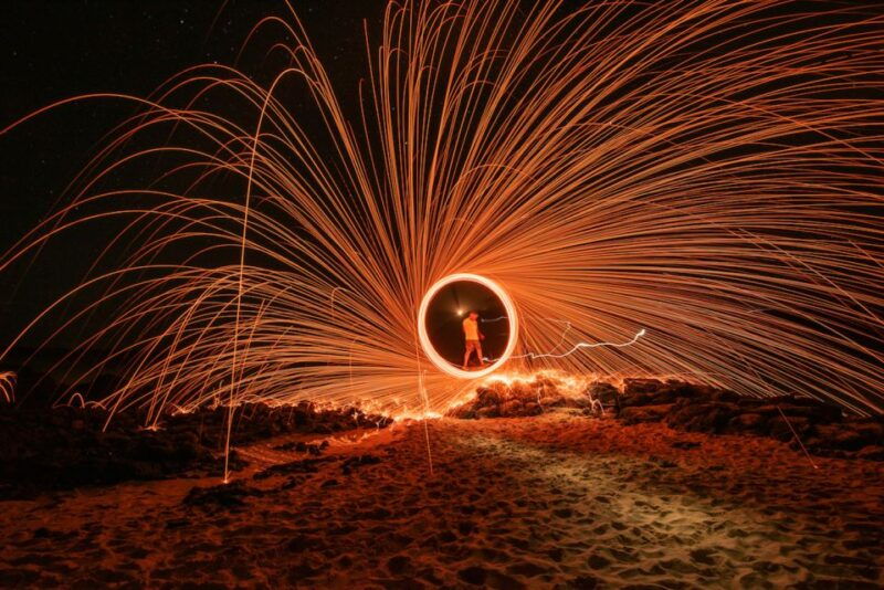 unique-honolulu-sunset-and-light-painting-tour