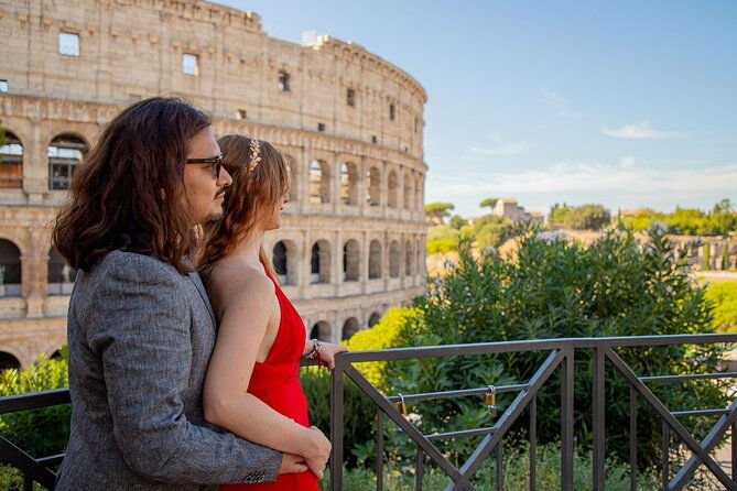 unique-rome-experience-personalised-photoshoot-at-colosseum