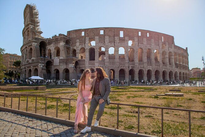 unique-rome-experience-personalised-photoshoot-at-colosseum