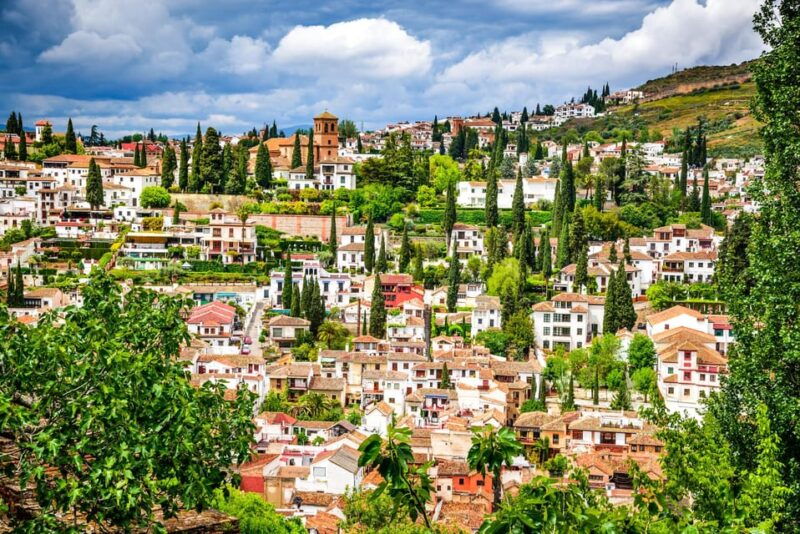 unique-sites-of-granada-walking-tour-for-couples