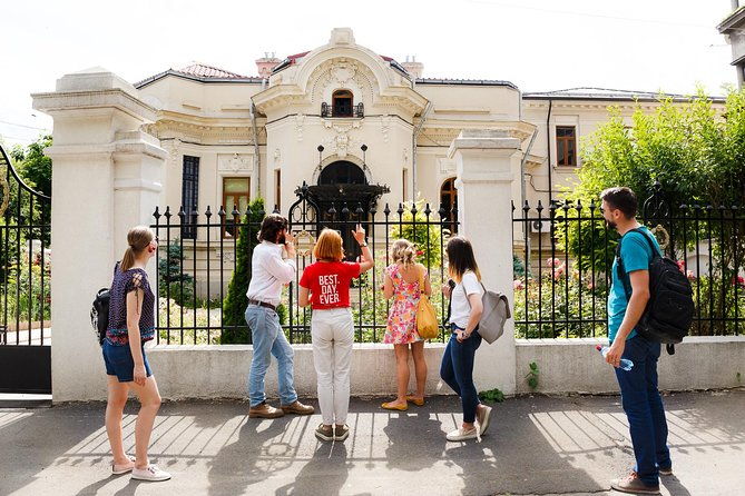 unique-tour-of-hidden-bucharest