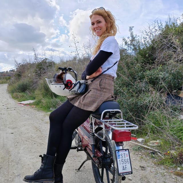 unique-vintage-tomos-moped-tour-split-back-to-the-80s