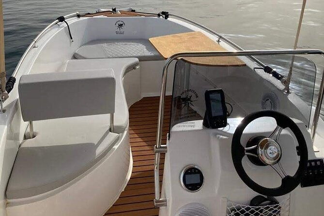 unlicensed-boat-rental-in-puerto-banus-marbella