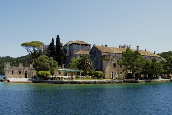 unlocking-mljet-islands-secrets-private-boat-experience