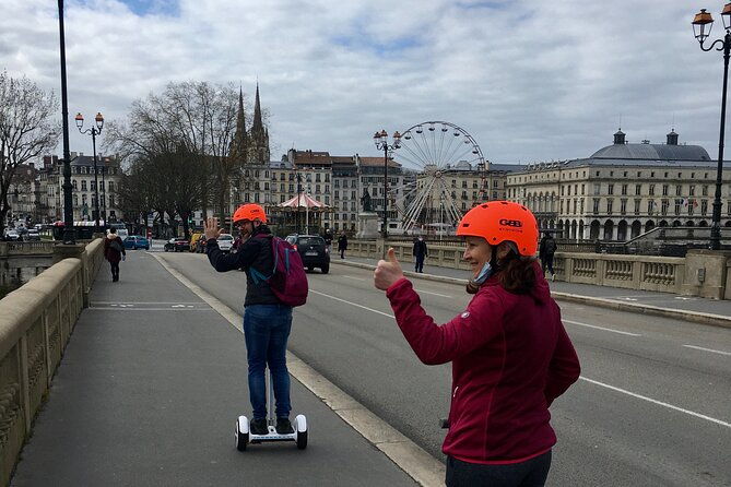 unusual-and-ecological-ride-on-a-segway-and-electric-bike-in-bayonne