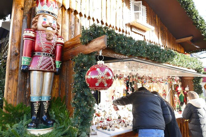 unusual-track-game-on-christmas-markets-in-orleans