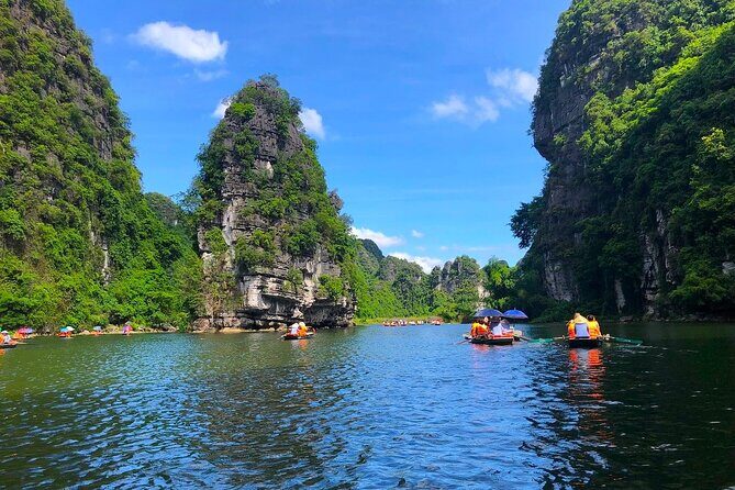 Unveil the Wonders of Ninh Binh: Hoa Lu, Trang An, Mua Caves - Key Points
