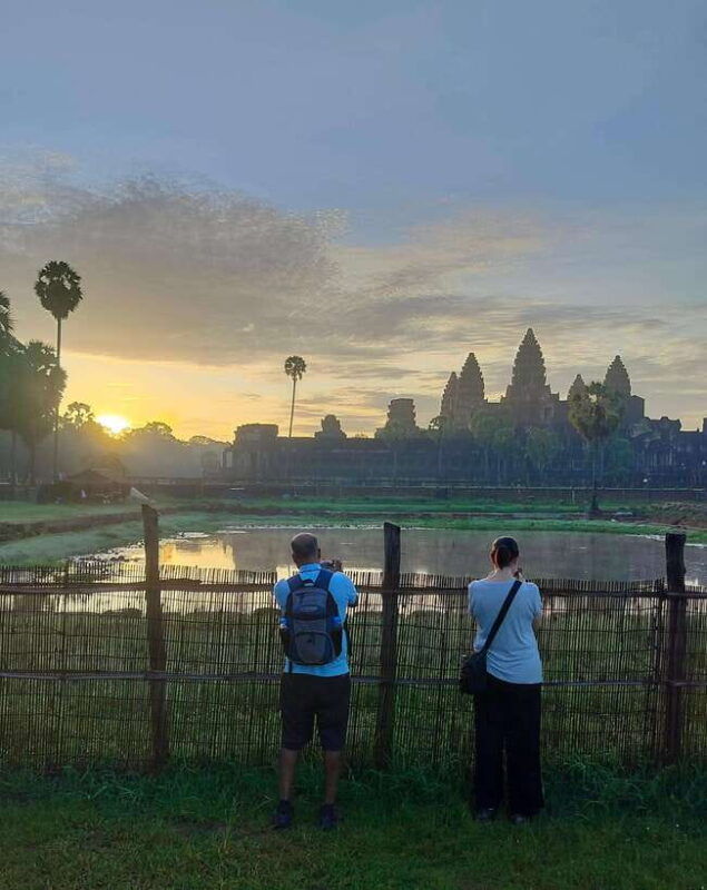 unveiling-private-tour-angkor-wat-sunrise-bayon-ta-prohm