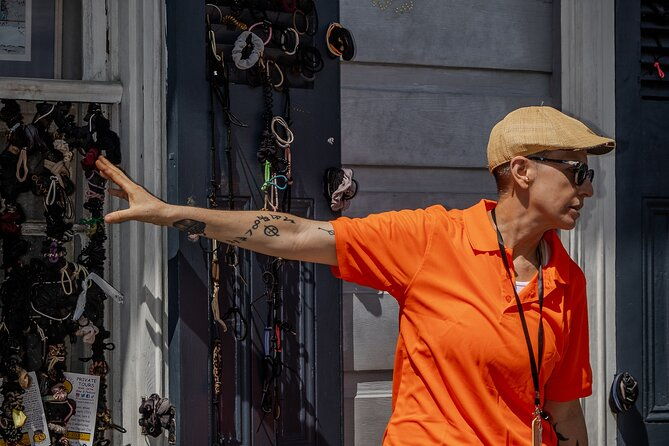 unveiling-voodoo-walking-tour-with-entrance-into-voodoo-temple
