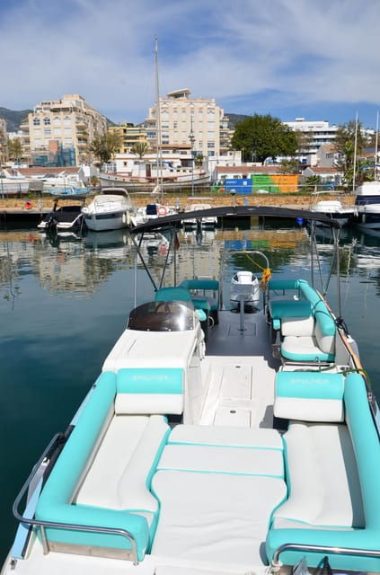 up-to-11-pax-enjoy-the-marbella-coast-line-on-board