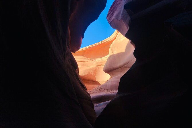 upper-and-lower-antelope-canyon-with-horseshoe-bend-hiking-tour