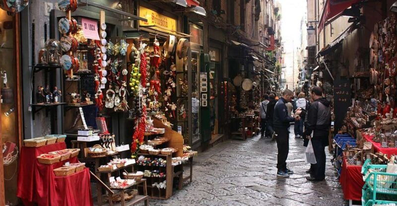 urban-art-spanish-quarter-tour-naples