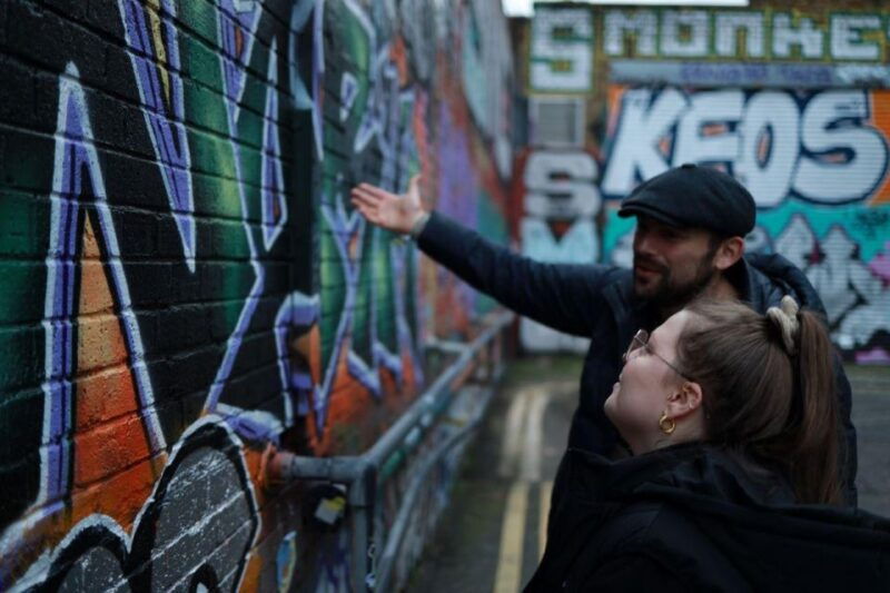 urban-canvas-exploring-shoreditchs-vibrant-street-art-2