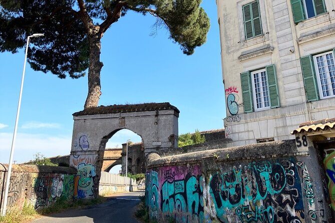 Urban Hike to the Aqueduct Park in Rome - Who Would Enjoy This Tour?