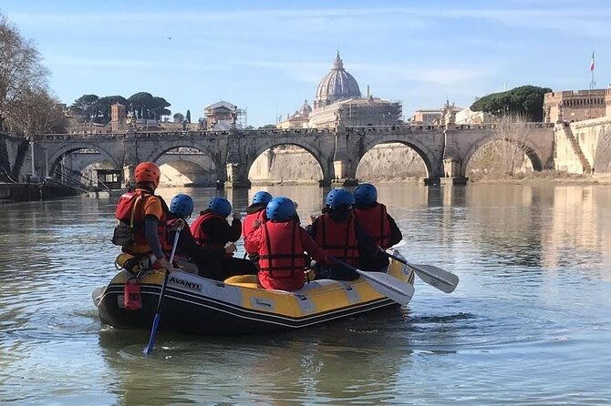 urban-rafting-on-romes-tiber-river