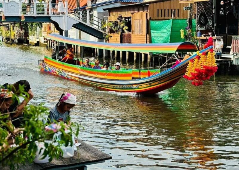 Urban Wildlife & Everyday Life Along Bangkoks Waterways - FAQ