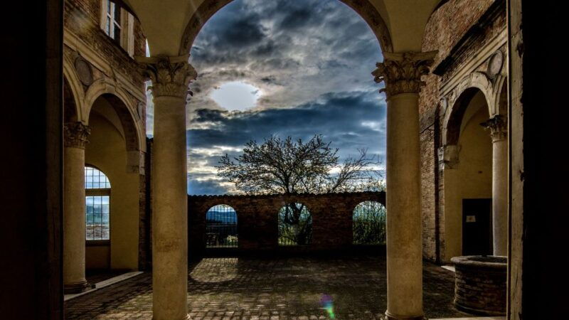 urbino-2-hour-private-walking-tour-with-certified-guide