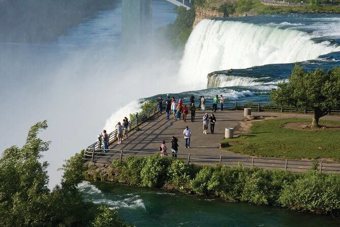 usa-side-niagara-falls-adventure-tour