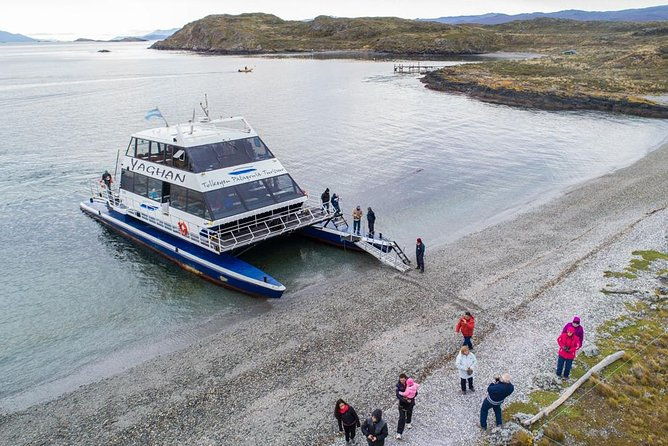 ushuaia-beagle-channel-navigation-wolf-island-and-descent-at-bridges-islands