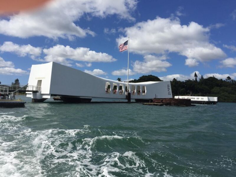 "USS Arizona Memorial" & The "Mighty MO" VIP Limousine Tour! - Key Points
