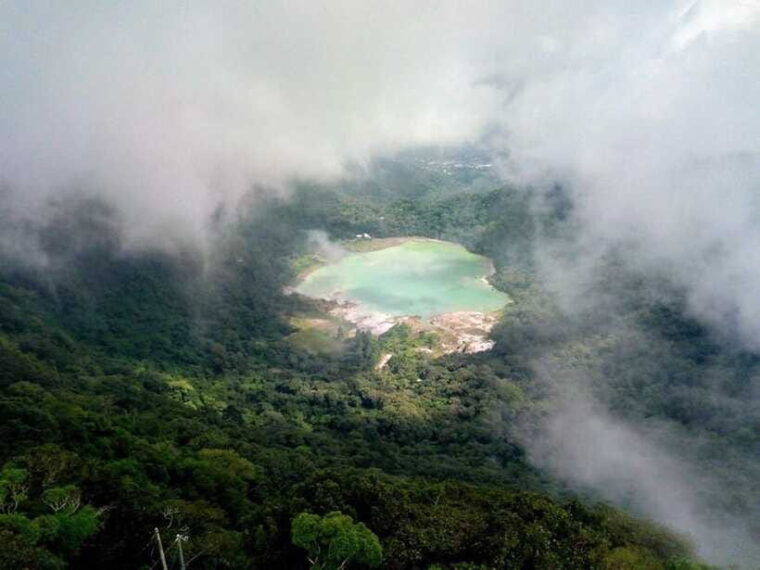 usulutan-emeralds-of-joy