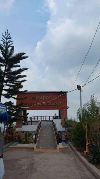 usulutan-emeralds-of-joy