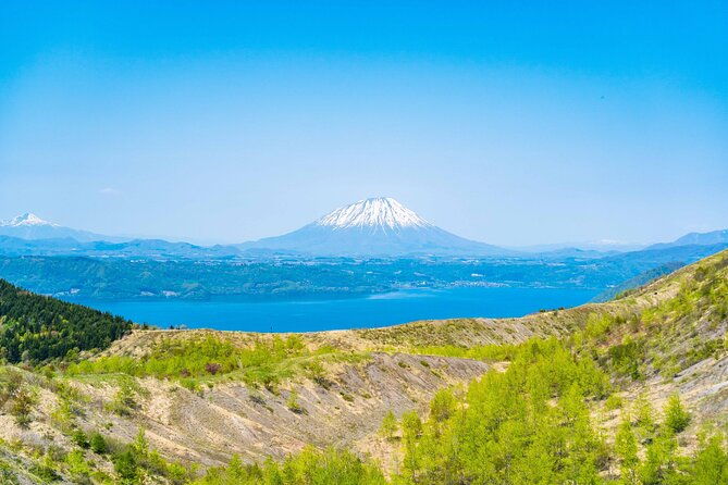 usuzan-volcano-guided-hiking-private-tour