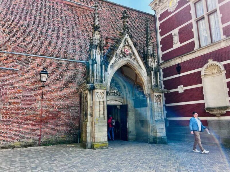 utrecht-highlights-and-secrets-with-a-walking-tour
