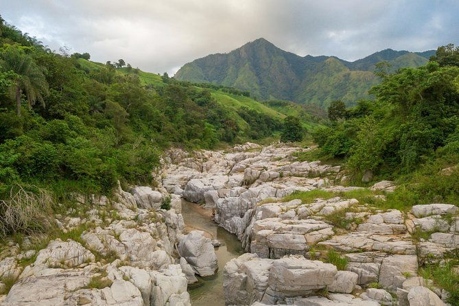 utuado-canyon-river-waterfall-adventure-in-puerto-rico