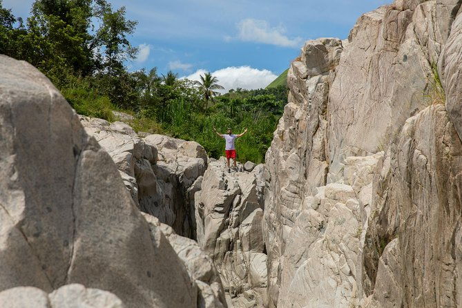 utuado-canyon-river-waterfall-adventure-in-puerto-rico