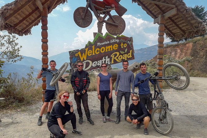 uyuni-salt-flat-death-road-5-day-tour-from-la-paz-city