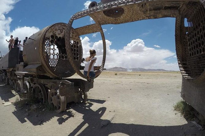 uyuni-salt-flats-4-days-tour-from-atacama-private-room-available