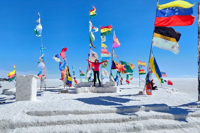 uyuni-salt-flats-full-day-with-bus-uyuni-to-la-paz