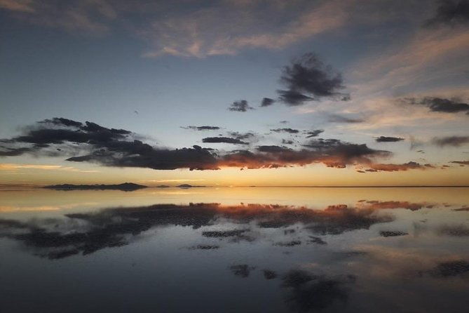 uyuni-saltflat-from-san-pedro-de-atacama-roundtrip-or-one-way-to-uyuni